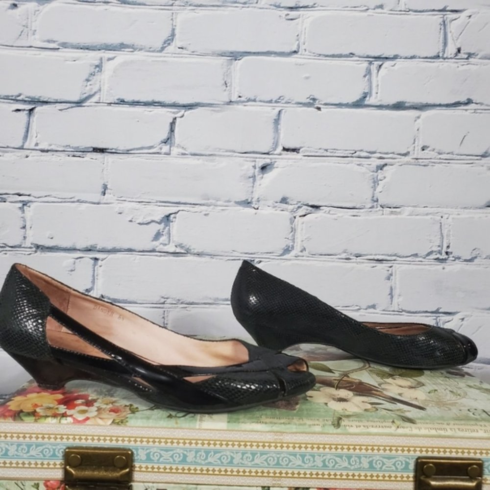 Jeffrey Campbell Danger Peep Toe Kitten Heel